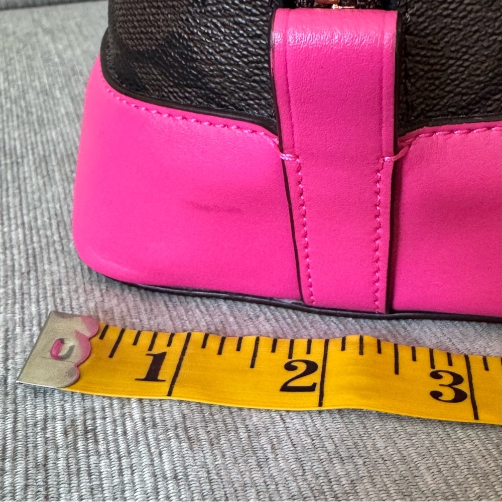Coach Brown Signature Satchel with Hot Pink Trim & Coach wristlet - Picture 12 of 16